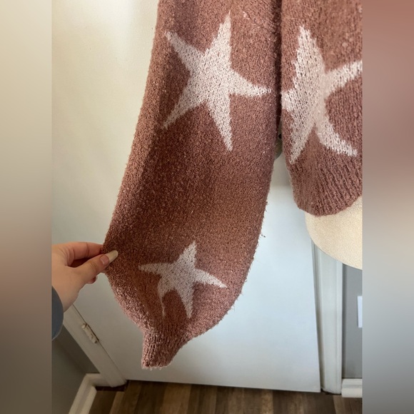 Altar’d State Woman’s Rose Pink White Star Super Soft & Cozy Cropped Sweater S - Picture 8 of 11